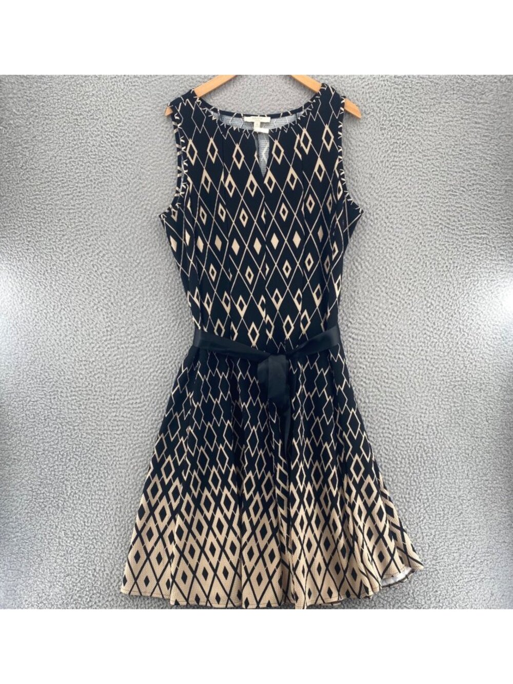Haani Dress Women 2X Tan Diamond Knit Textured Belted Keyhole Neck Sleeveless